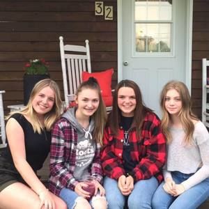 Meet your Posher, Emma